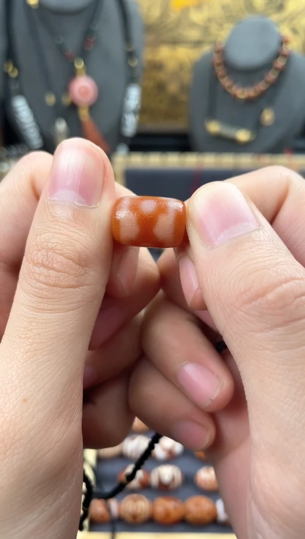 【闪购商品】玛瑙/玉髓颈饰未镶嵌红肉坛城三眼单珠