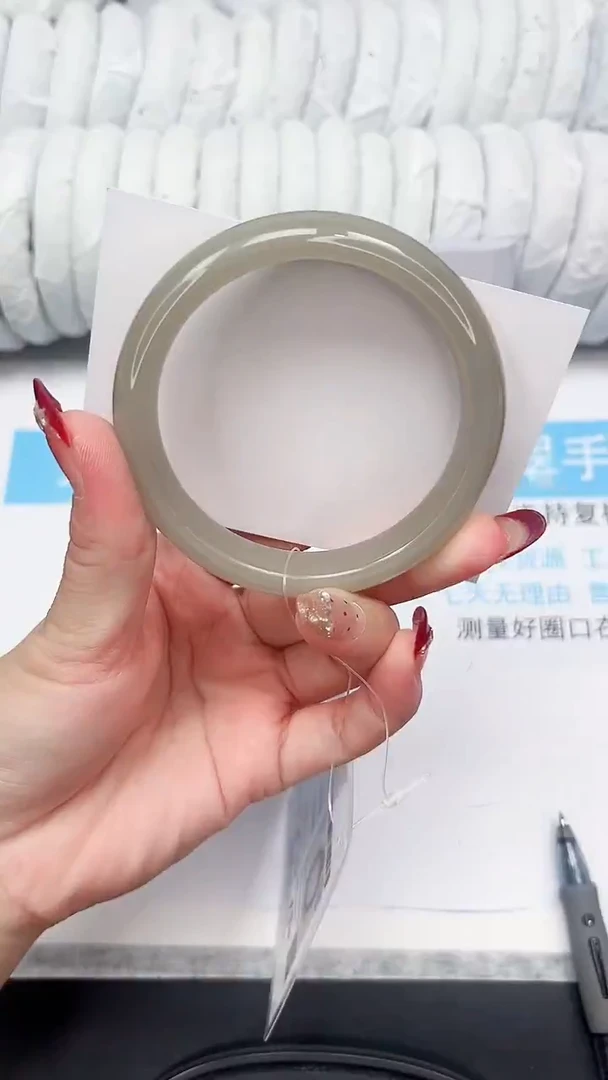 未镶嵌手镯石英质玉151-58.6CQD