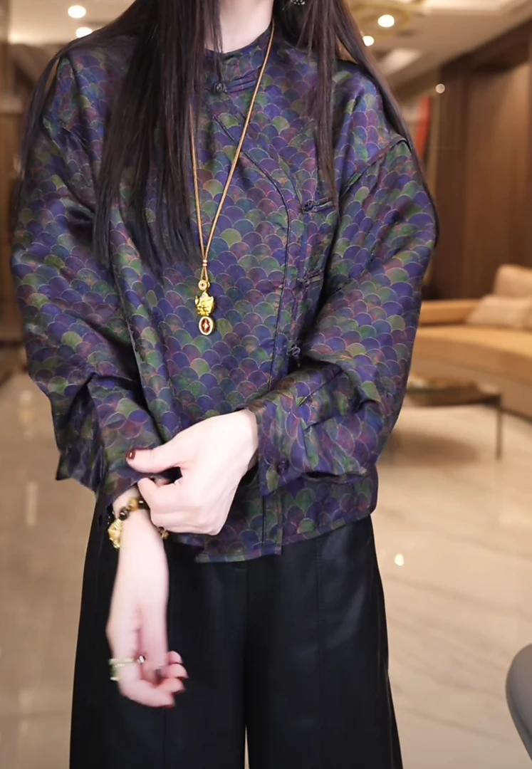 飞儿【鱼鳞纹衬衫】2025早秋新款时尚百搭气质衬衫上衣