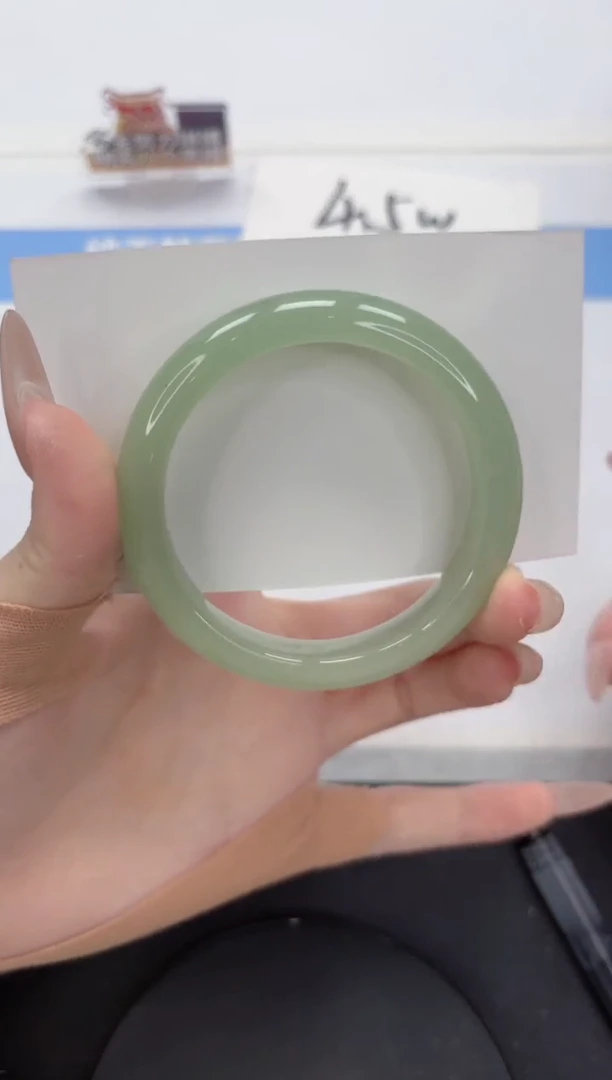 【闪购商品】石英质玉手镯未镶嵌A122-55