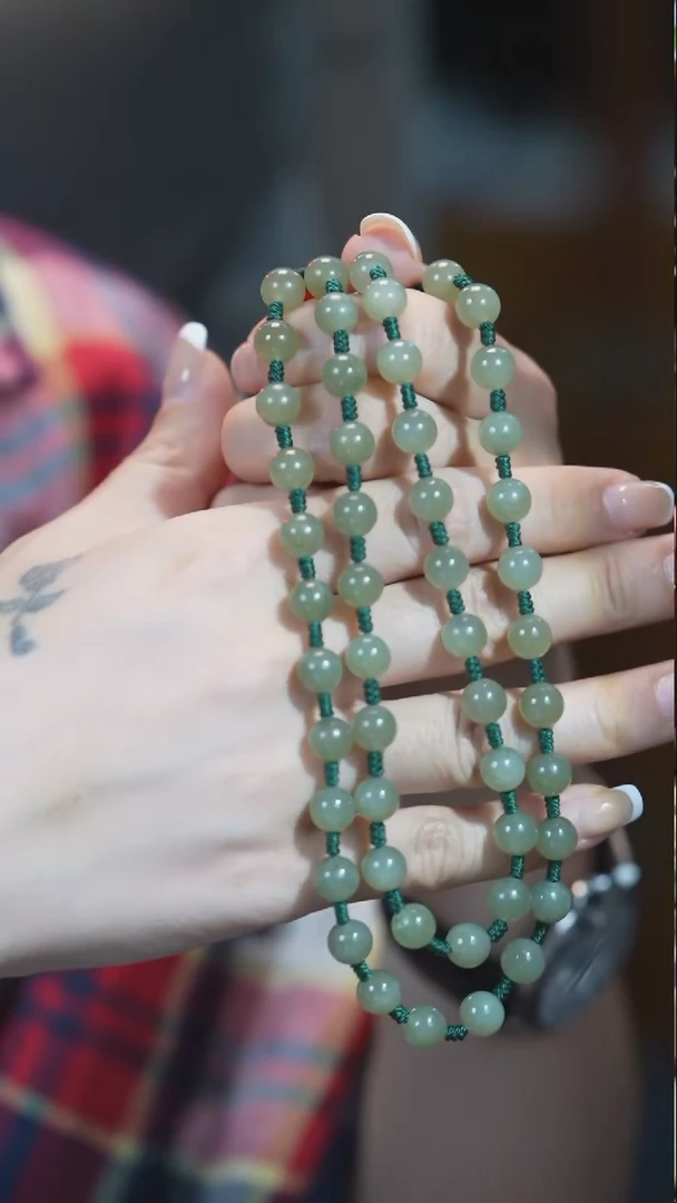 颈饰未镶嵌和田玉项链