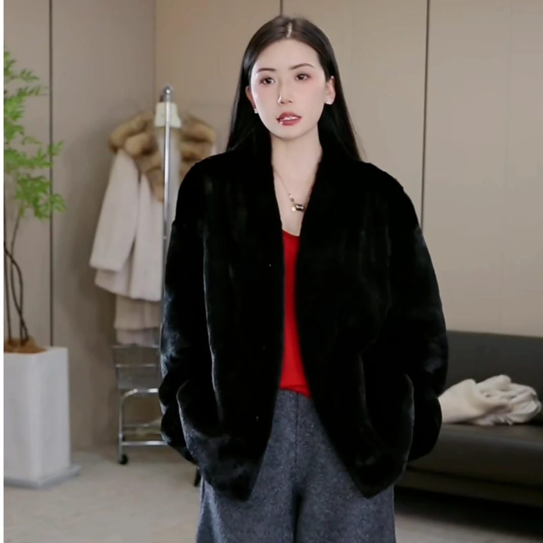 华丽园丹麦进口水貂天鹅绒短二V领65衣长大衣水貂短款外套006