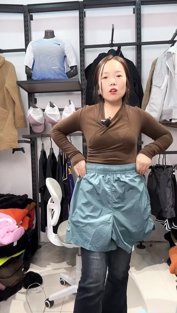 2207  编码  瑕疵直播间过款为准 尺码M