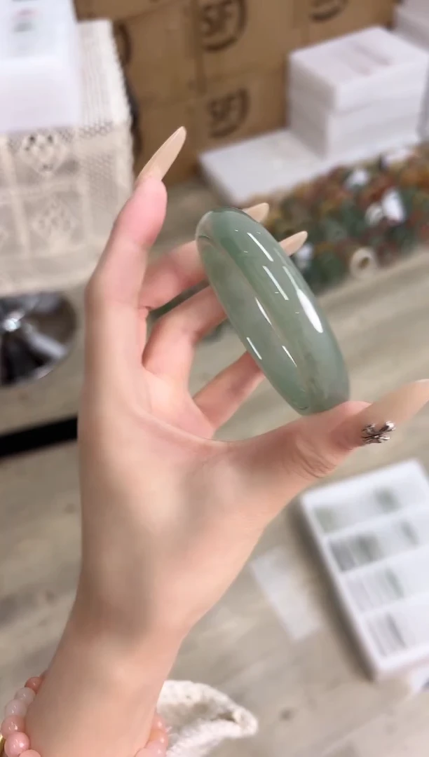 未镶嵌手镯石英质玉564-59D