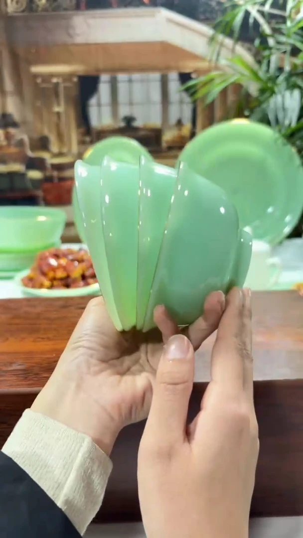 【闪购商品】....4.5英寸玉瓷碗4个口径11.5厘米