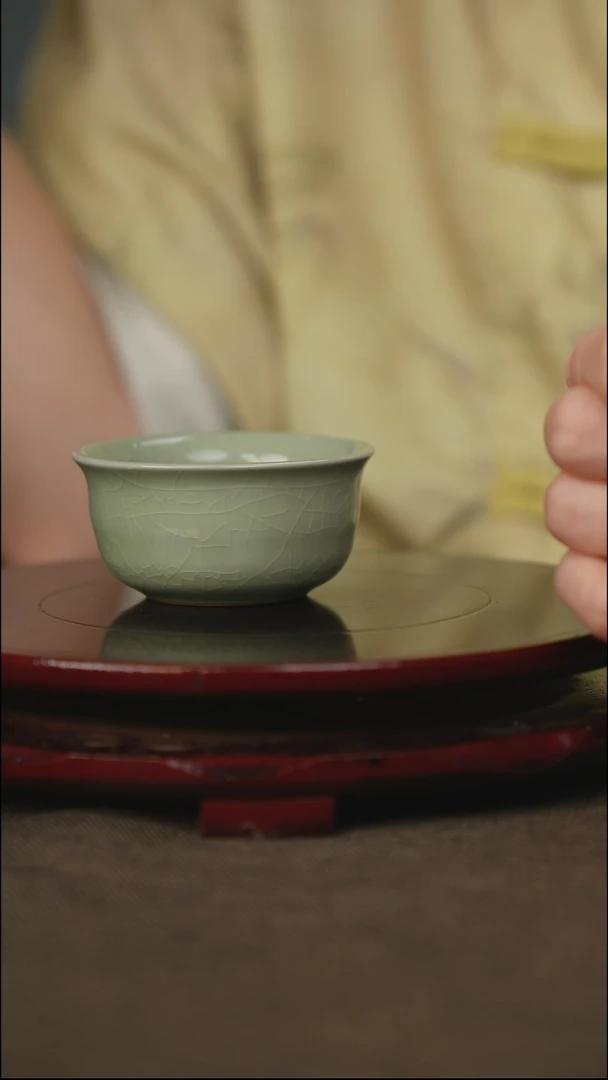 豆绿 小圆杯 无底款