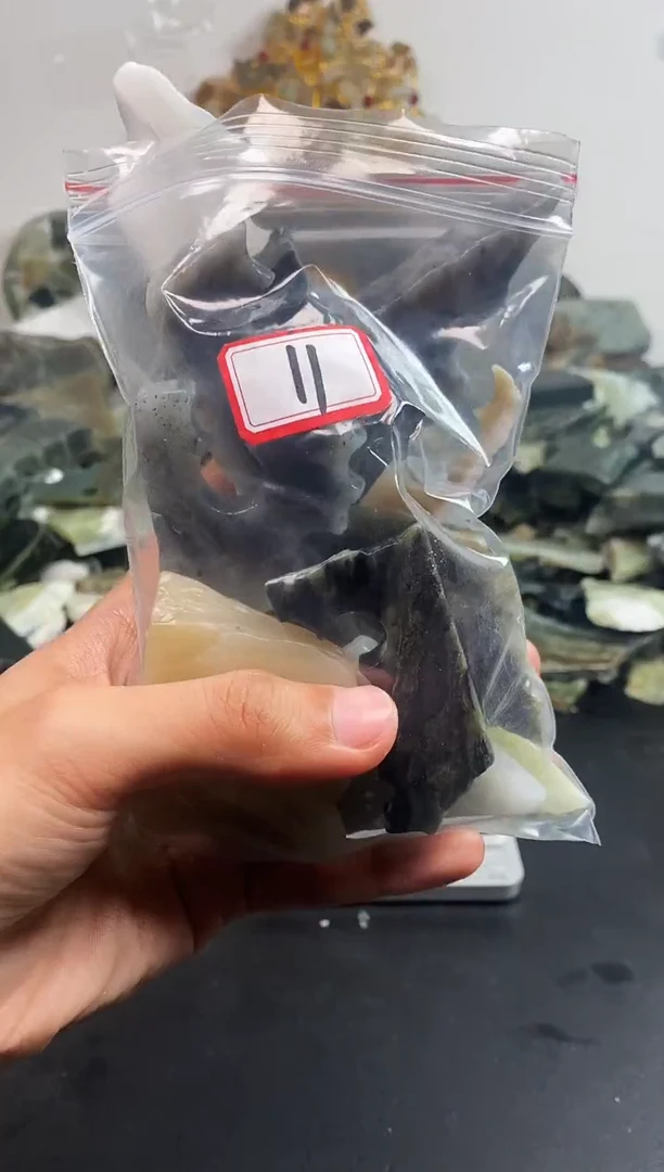 未镶嵌和田玉摆件11