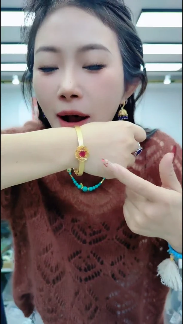 【闪购商品】玛瑙/玉髓手镯合金0516金色拉丝手镯