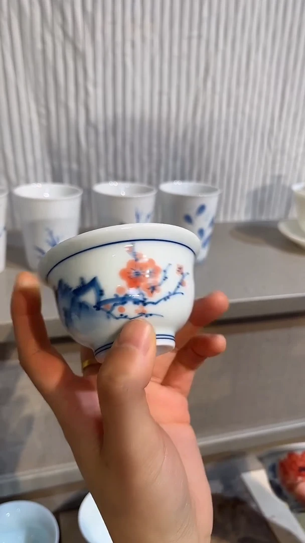 景德镇高温瓷梅花小压手