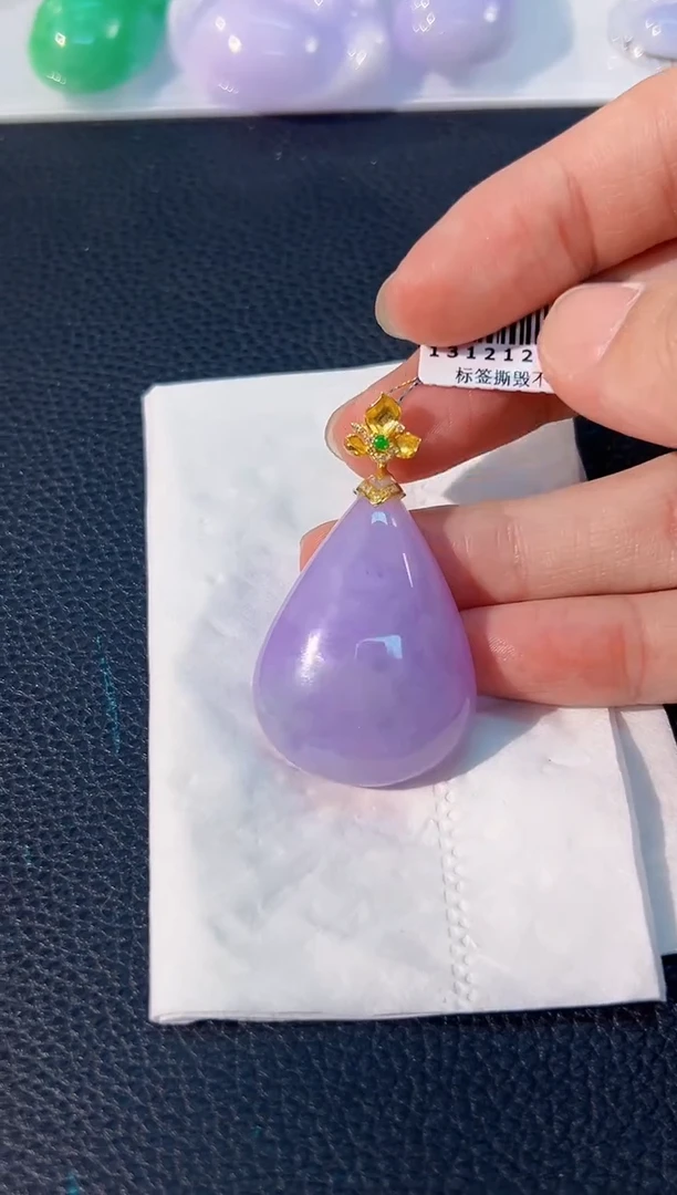 颈饰18K金镶嵌翡翠 缅料A货/支持复检/一件