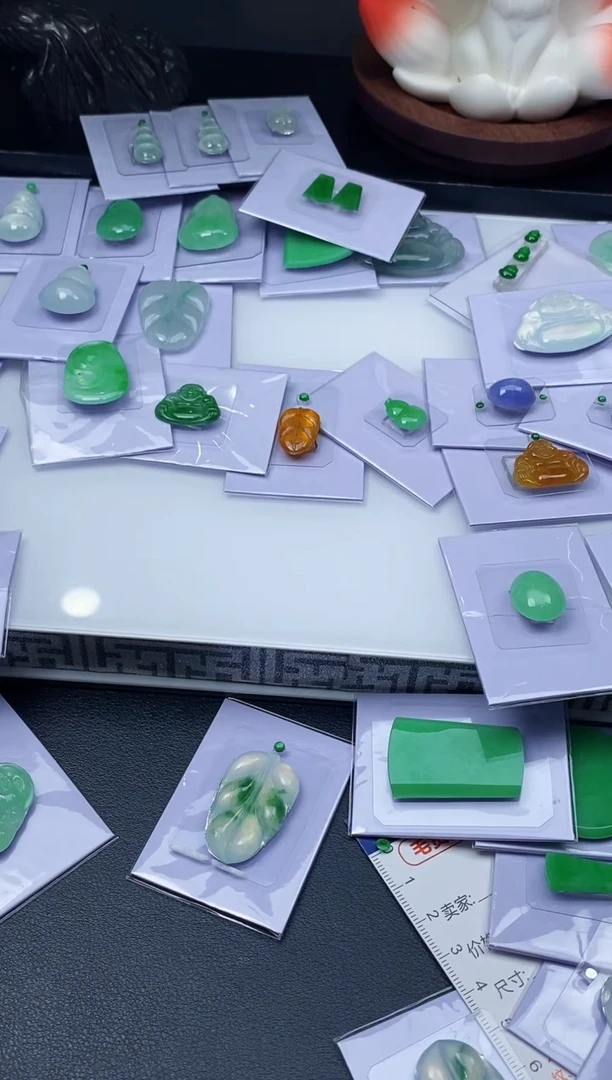 未镶嵌定制翡翠燕*毛货商品 不退换/