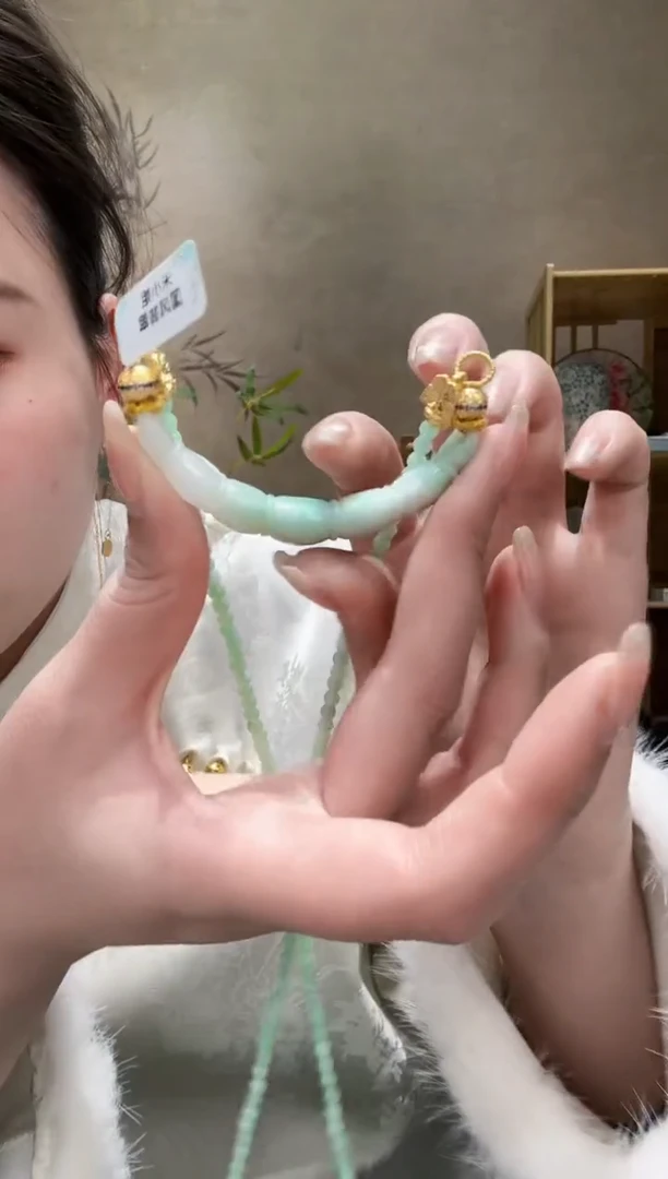 【闪购商品】翡翠颈饰未镶嵌吊坠