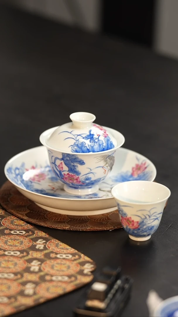 【闪购商品】杯看山语器青花加彩