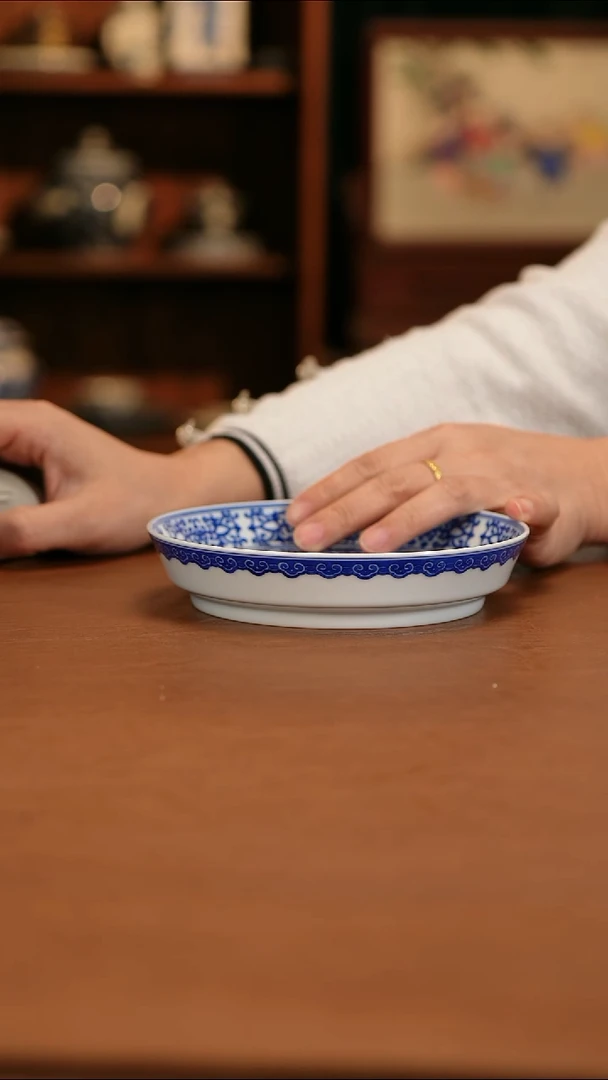 k****?博御堂缠枝壶承