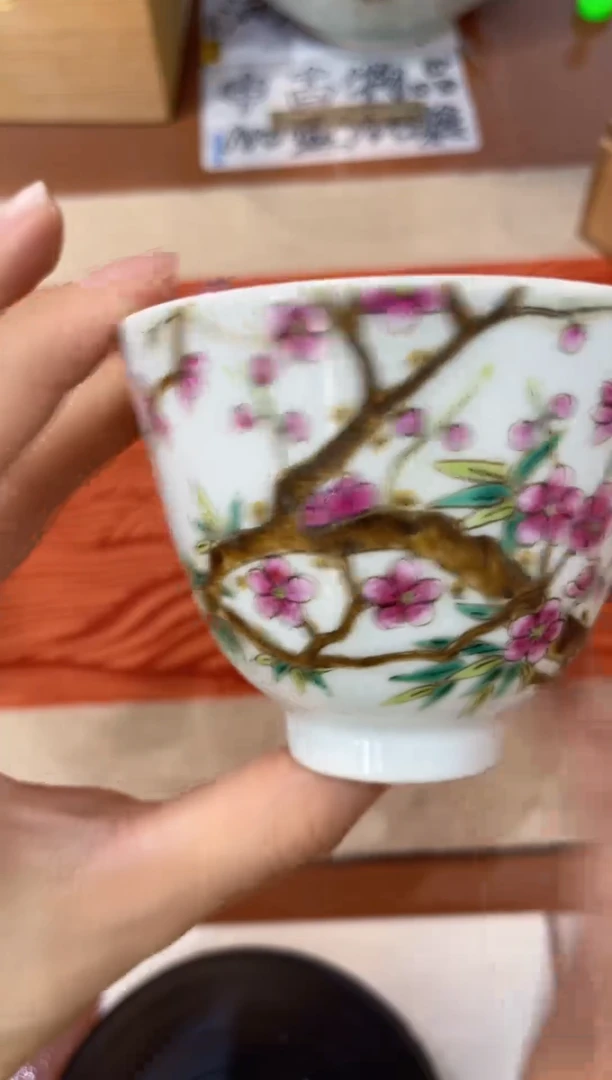 瓷片好漂亮的瓷器呀~~！！！！