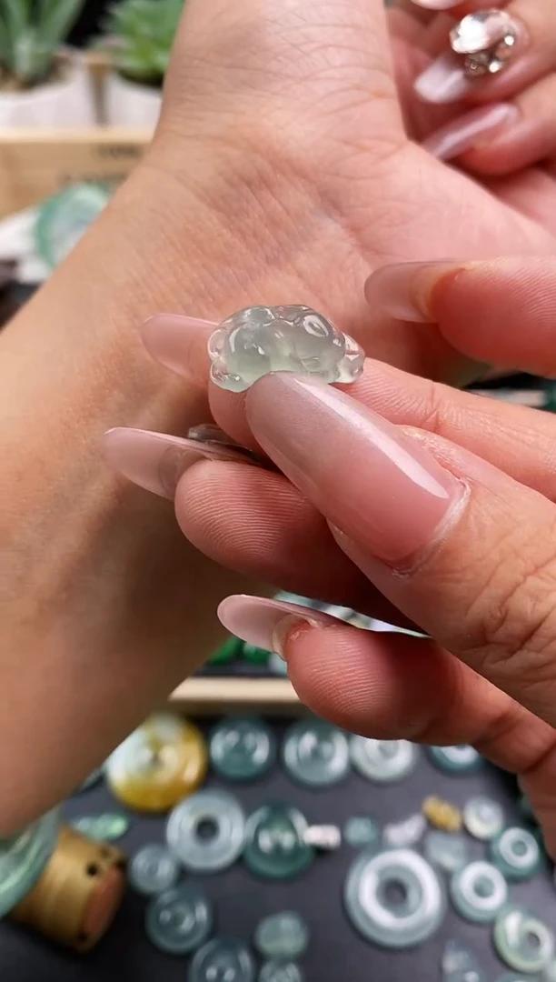 裸石翡翠福利品狐狸
