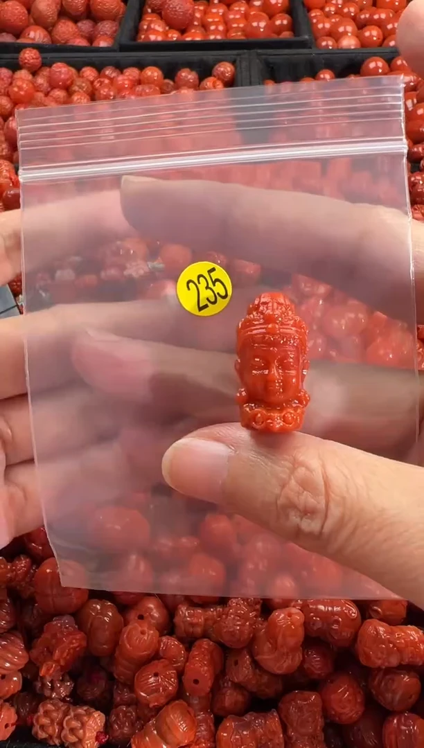 颈饰未镶嵌南红玛瑙1