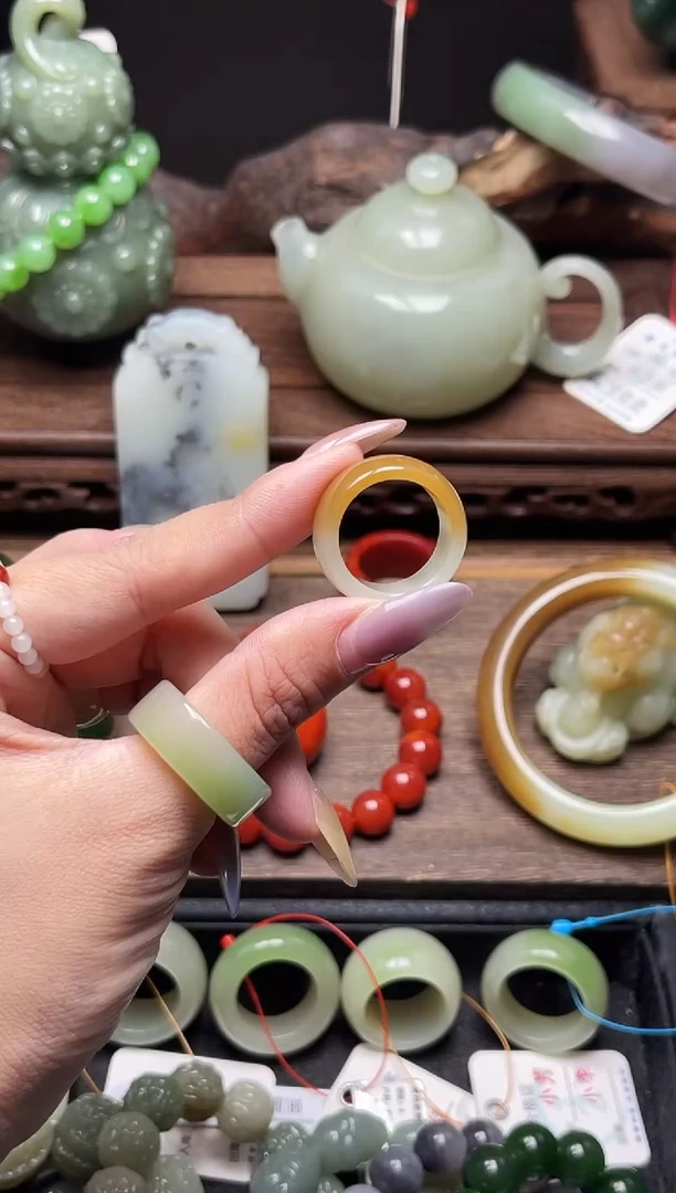 和田玉戒圈未镶嵌M*且末金山糖白 18圈