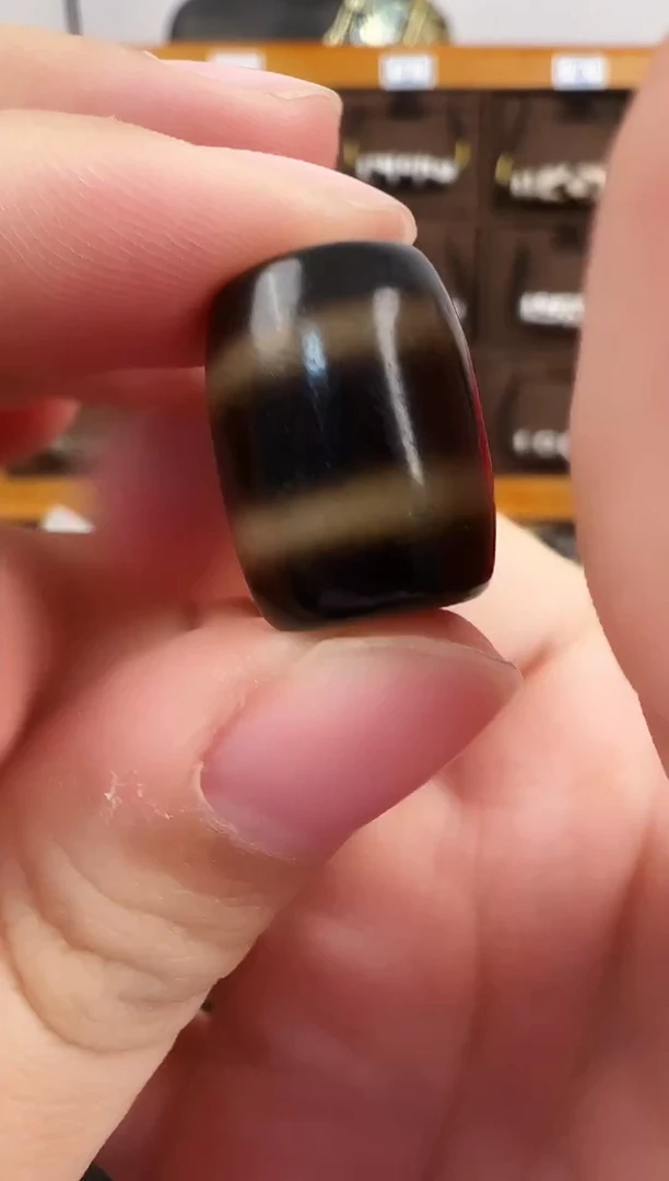 玛瑙/玉髓（覆膜）颈饰未镶嵌35.（微瑕随机发货）