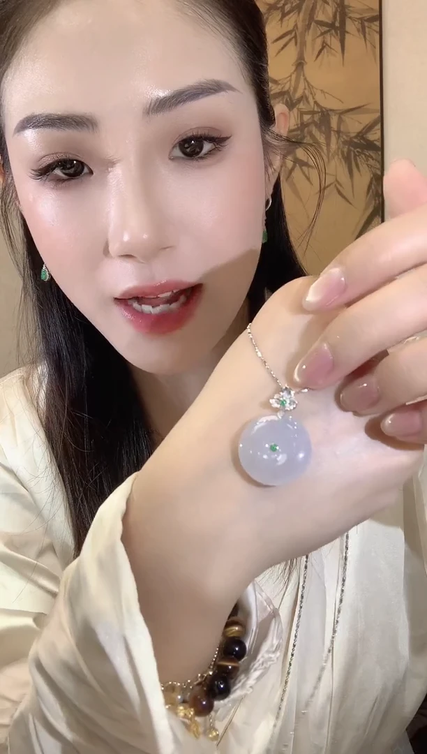 【闪购商品】翡翠吊坠(不含链)18K金镶嵌A12多样性发一件