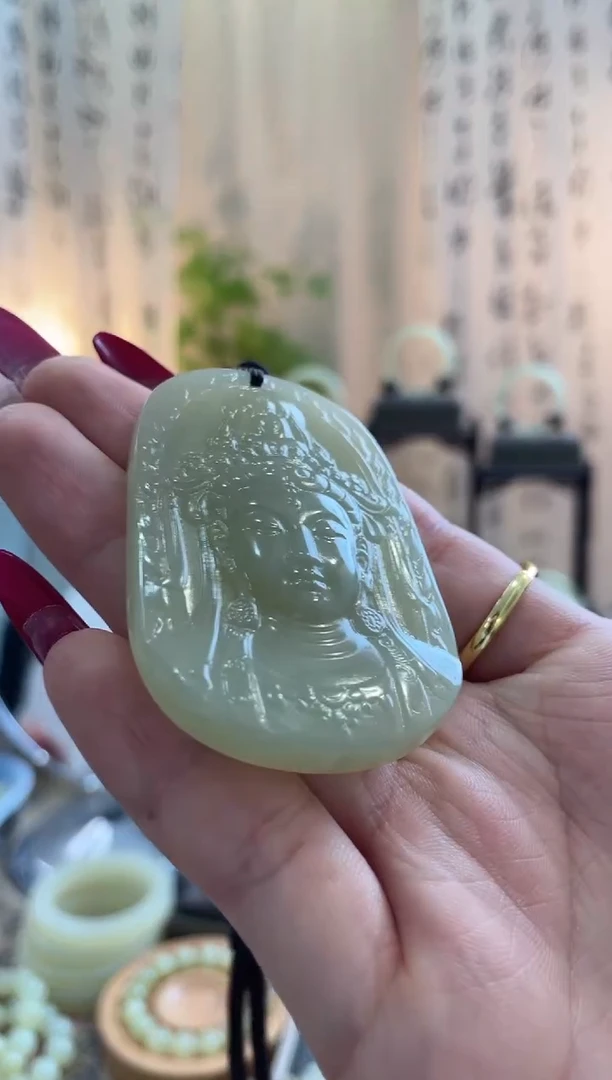 青海料观音牌子，带中国结编绳