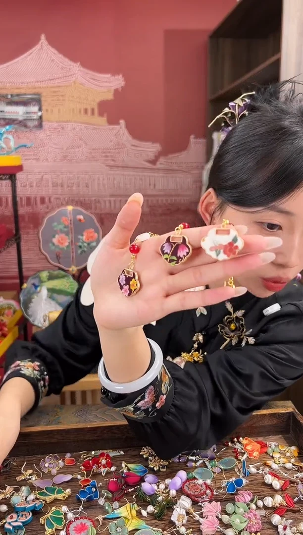 【闪购商品】刺绣随机款 非遗苏工刺绣（压襟）