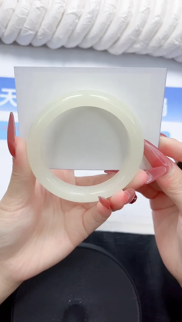 石英质玉手镯未镶嵌13-54