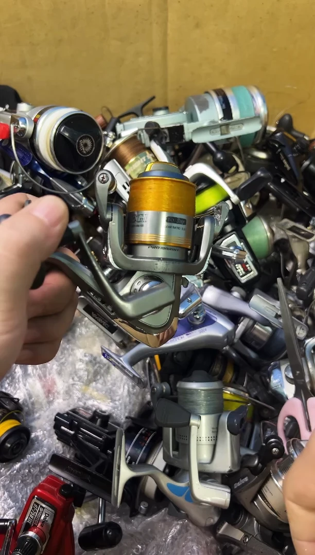 吴*微瑕钓鱼轮，直播间讲解为准，看清楚再拍，如有拆卸不退换