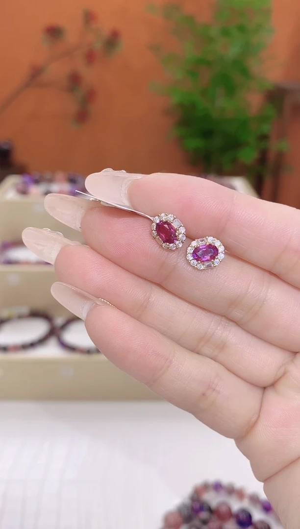 【闪购商品】碧玺耳饰银S925镶嵌碧玺耳饰多样性发货一件