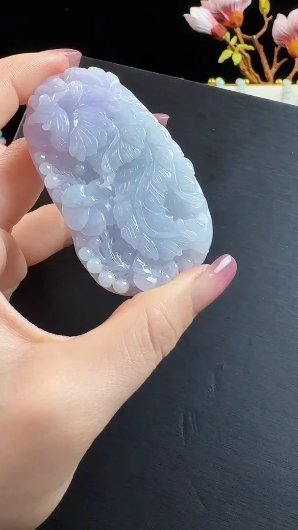 颈饰未镶嵌翡翠凤牌