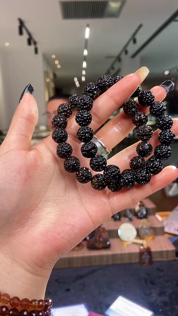 琥珀颈饰未镶嵌缅甸琥珀星际蓝手串多样性发其一