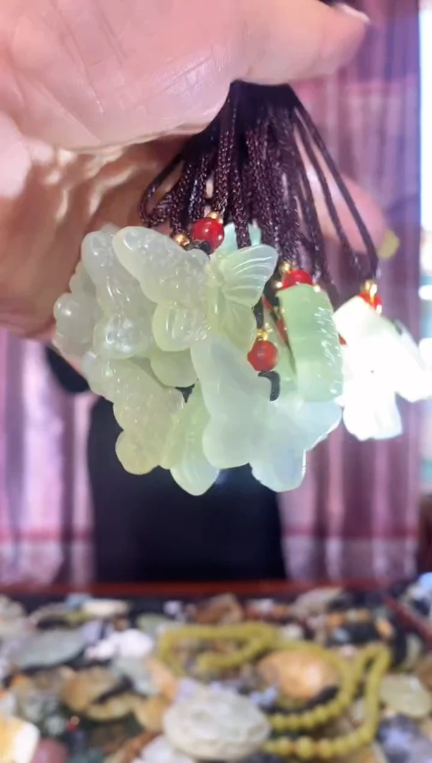 未镶嵌岫玉吊坠多样性发其中之一  挂坠