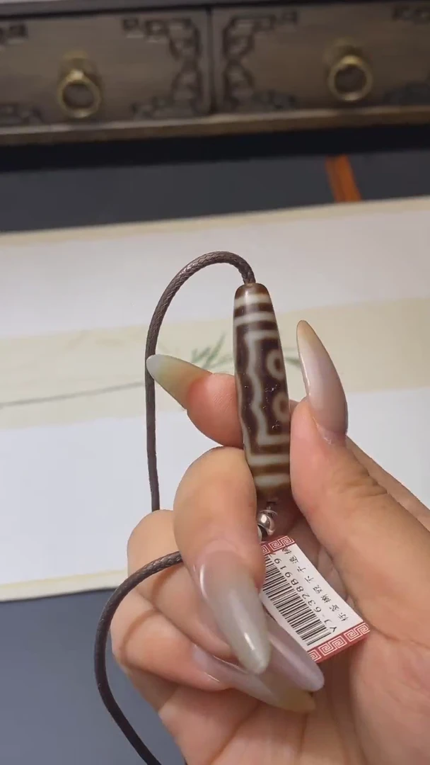 未镶嵌颈饰玛瑙/玉髓（覆膜）Q34218多样性发其一