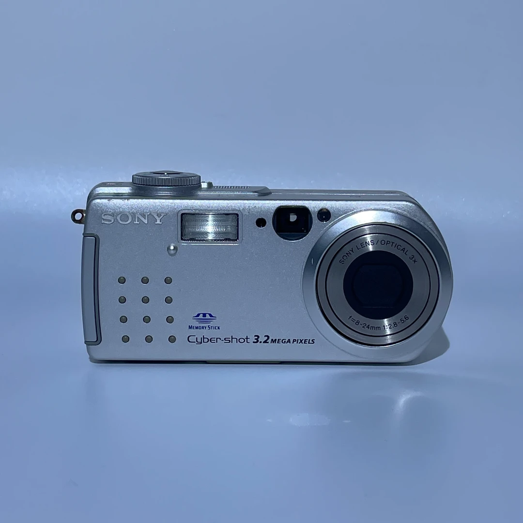 9新 Sony/索尼  P5 数码相机 福利机（自备内存卡 读卡器）