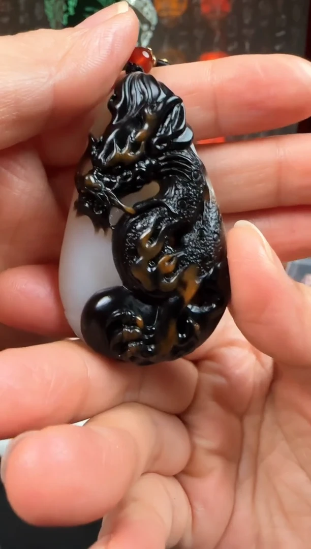 未镶嵌和田玉把件龙