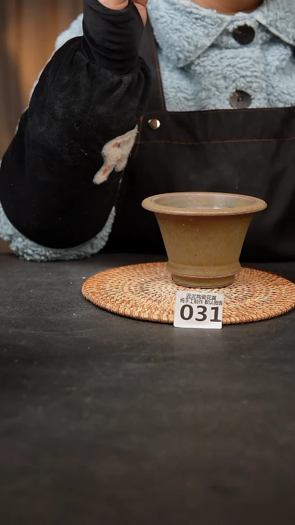 【闪购商品】瓷片031泥泥手工花盆口10高7