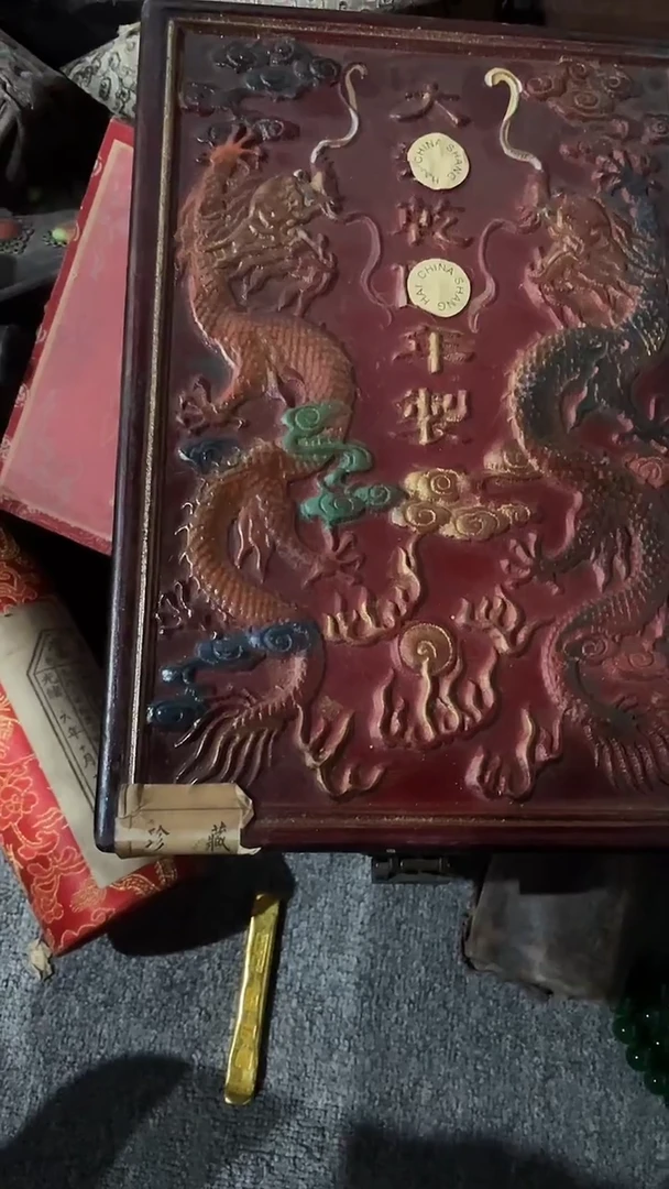 木1个闷包红色双龙戏珠摆件精致大方