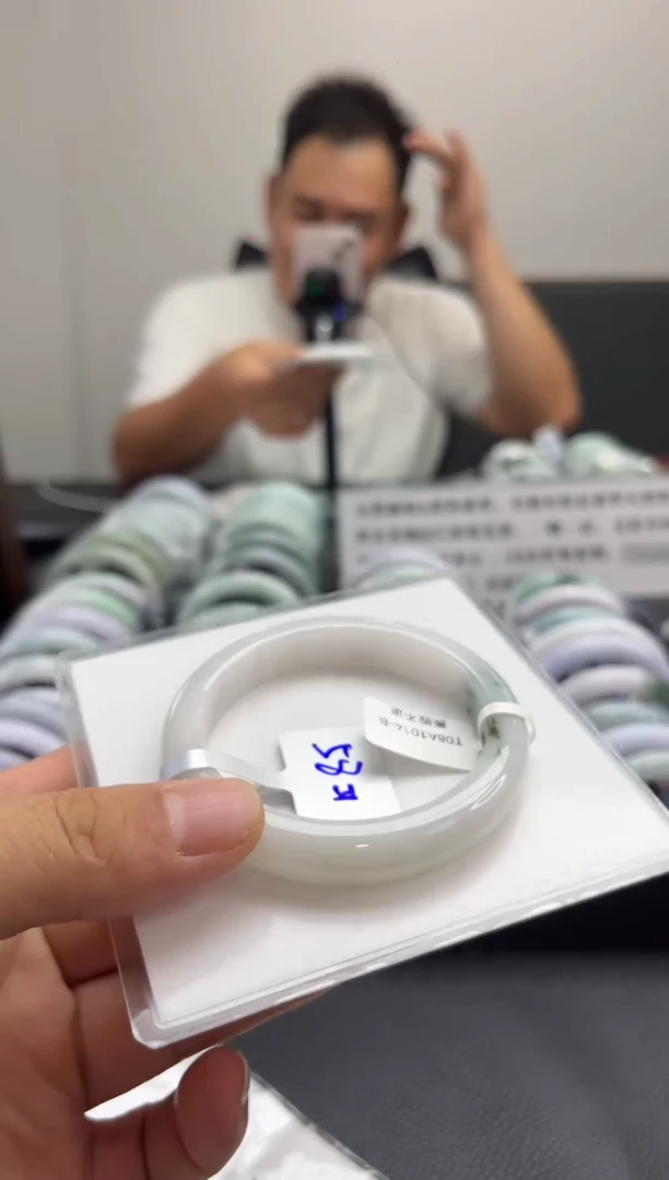 未镶嵌手镯翡翠翡翠5  正圈58