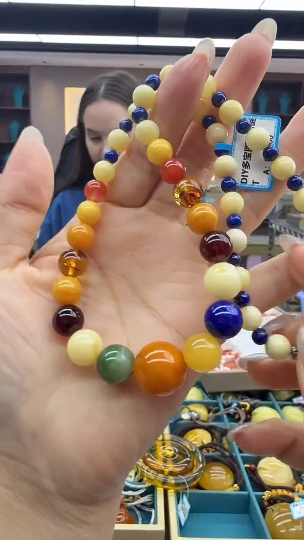 未镶嵌青金石颈饰296秒拍号 假一罚三