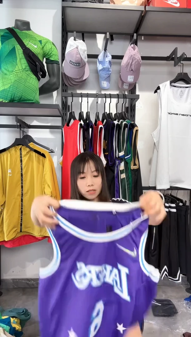 1492编码 瑕疵修复以直播间讲解为准 尺码