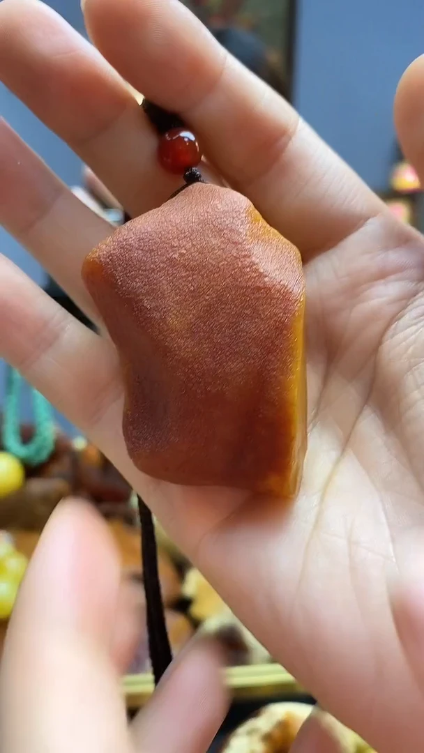 琥珀颈饰未镶嵌吊坠
