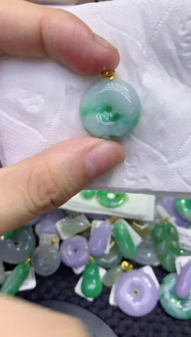 颈饰未镶嵌翡翠天然缅甸A货翡翠