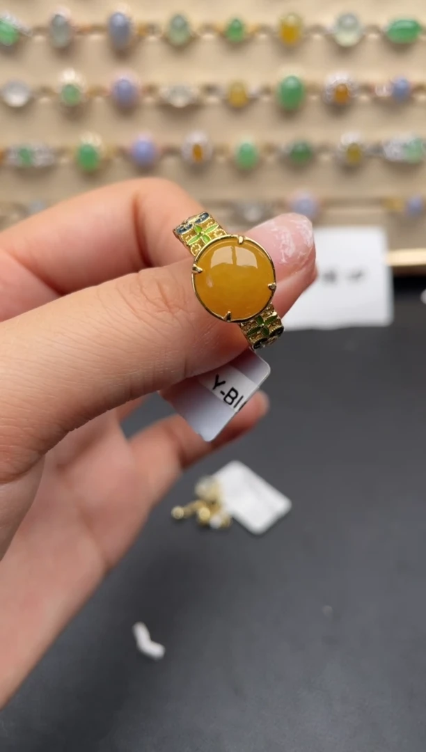 银S925镶嵌戒指翡翠一物一证一礼盒
