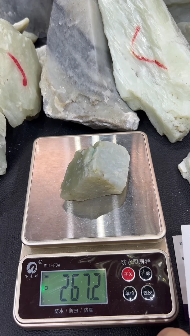 根据客户需求未镶嵌定制和田玉新疆和田玉原石定制