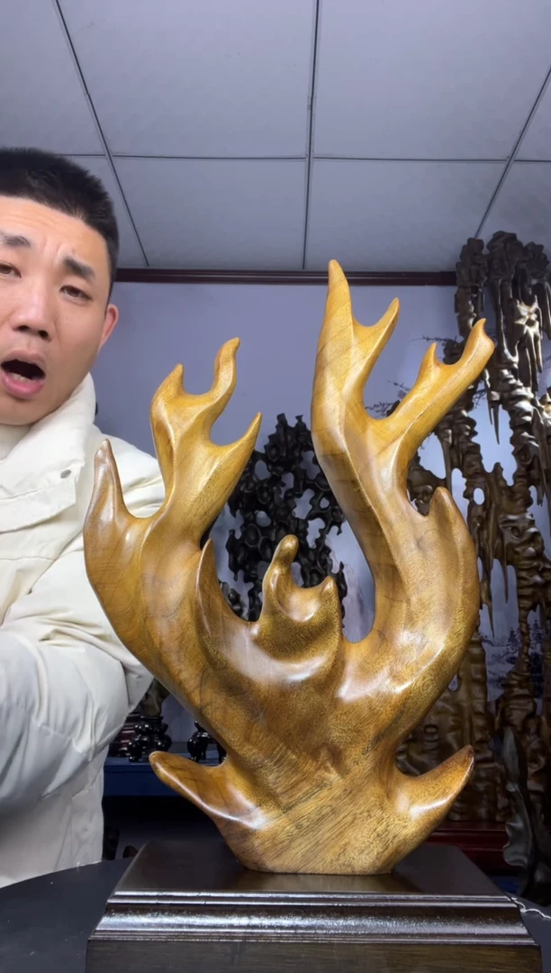 金丝楠木雕款织**哥金丝楠木工艺品摆件