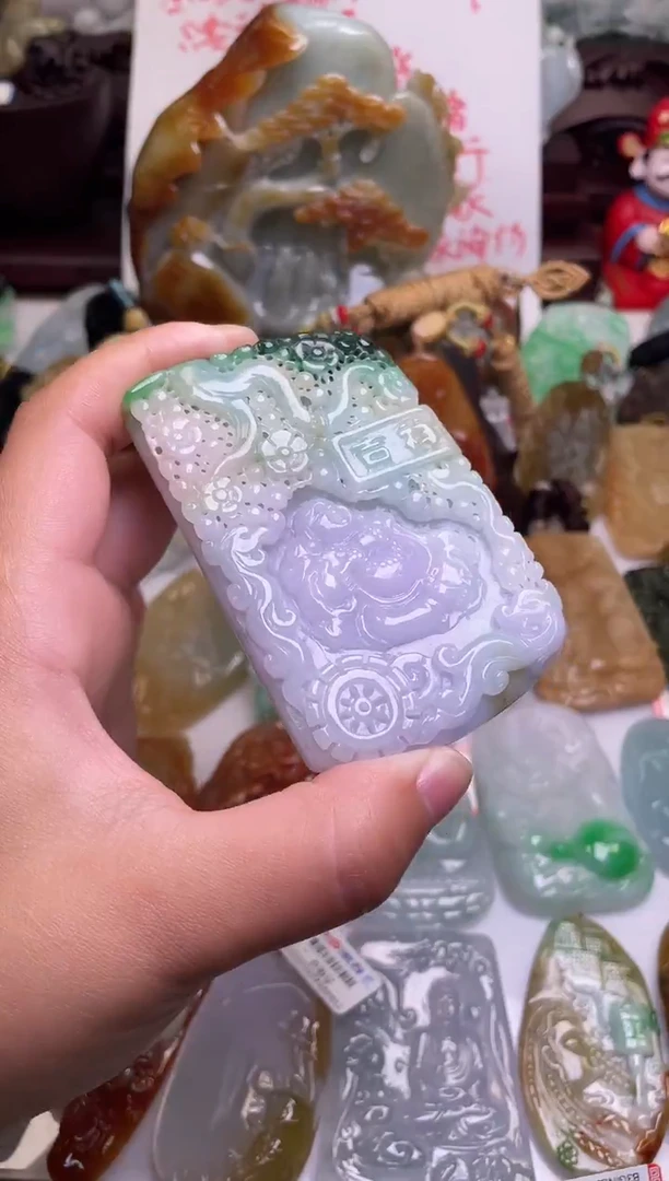 颈饰未镶嵌翡翠佛公