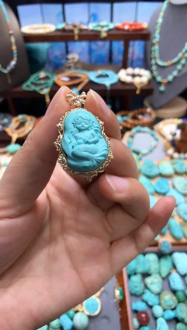 18K金镶嵌绿松石吊坠(不含链)精工高瓷绿松石美人鱼吊坠