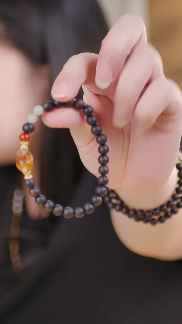 水晶手串未镶嵌（黄塔晶貔貅+单圈紫奇楠0.6）