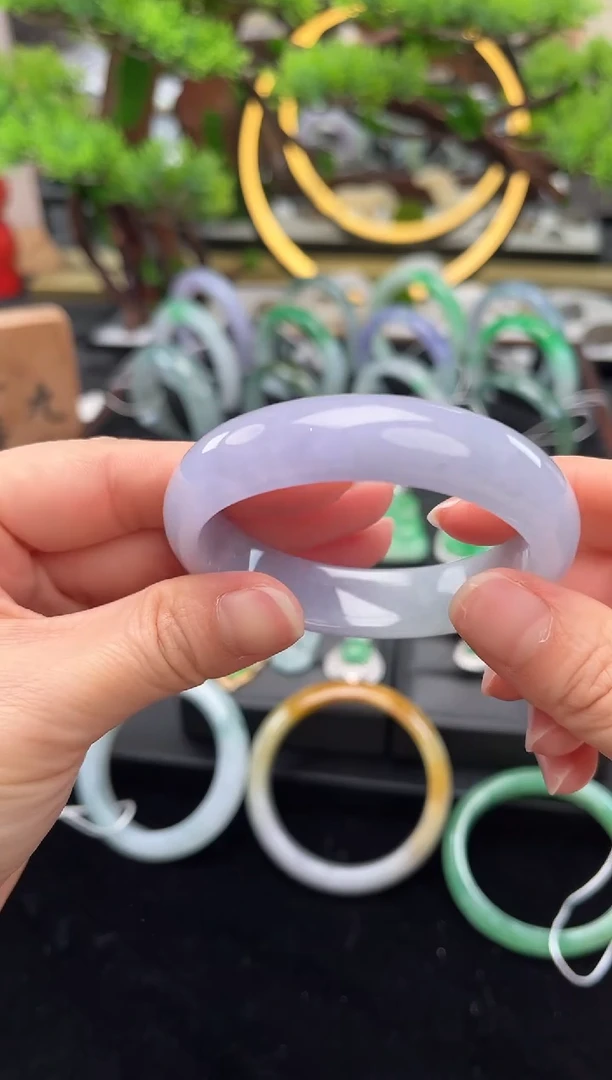 未镶嵌手镯翡翠手镯