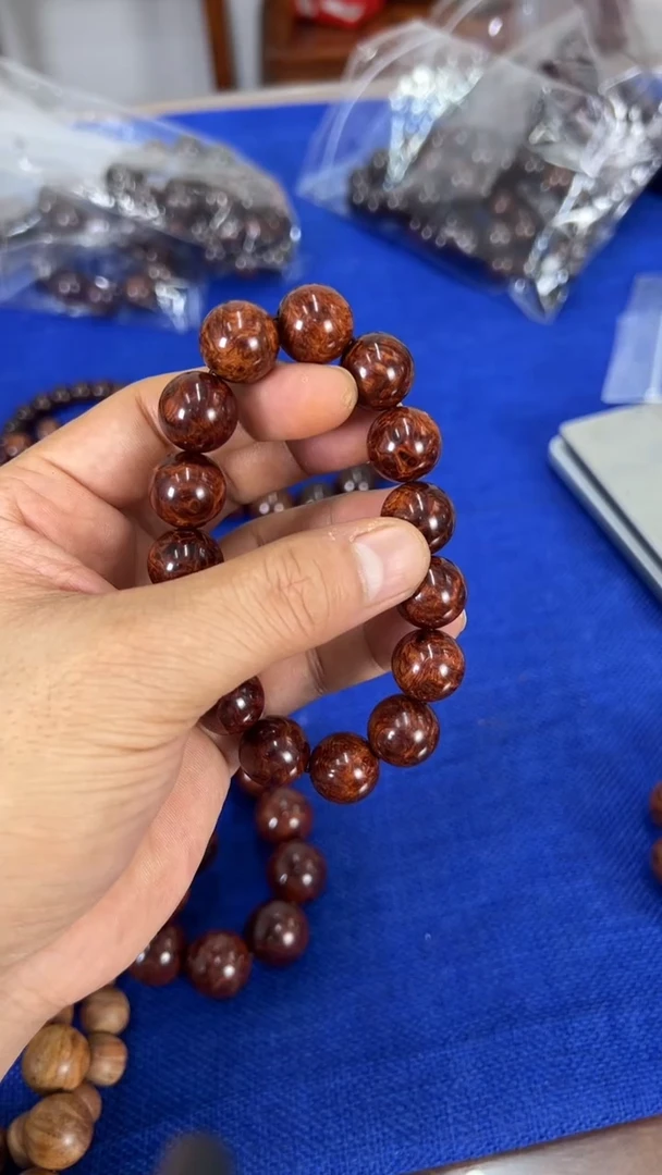 手串/手链黄花梨/降香黄檀1.5水波纹瘤疤花手串